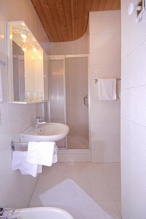 Apartments Gasserhof Lagundo Phòng bức ảnh